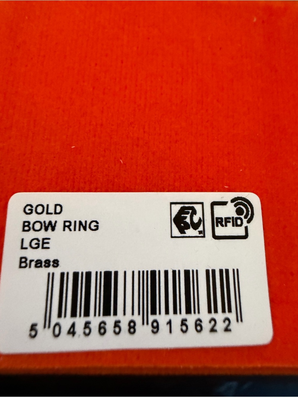 Kurt Geiger Gold Bow Ring with Emerald Green Crystal and Clear Accents - Picture 5 of 5
